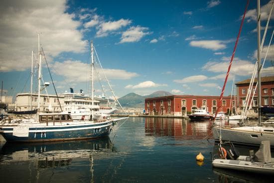 Porto di Napoli e Molo Beverello